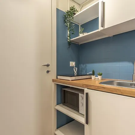 Vittoria Garden ゲストハウス 4*