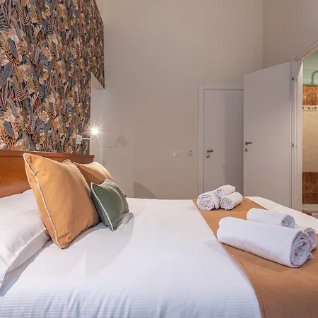 Vittoria Garden ゲストハウス 4*