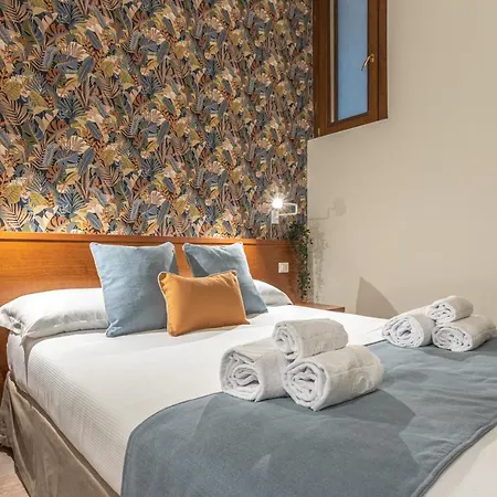 ゲストハウス Vittoria Garden