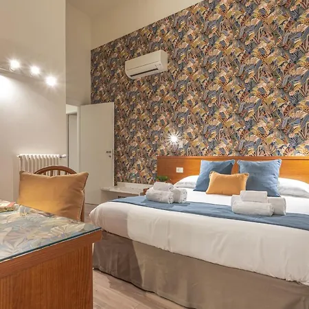 Vittoria Garden 4* ローマ