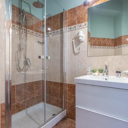 Vittoria Garden 4* ローマ