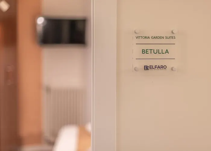 Vittoria Garden Gasthof 4*